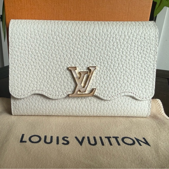 Like New LV Capucines Compact Wallet - White/Pink - Picture 1 of 12